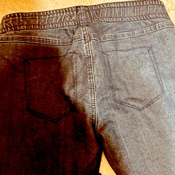 Express Shape Effect Pull On Flare Jeans on Dark Wash Size 8 - Picture 5 of 7